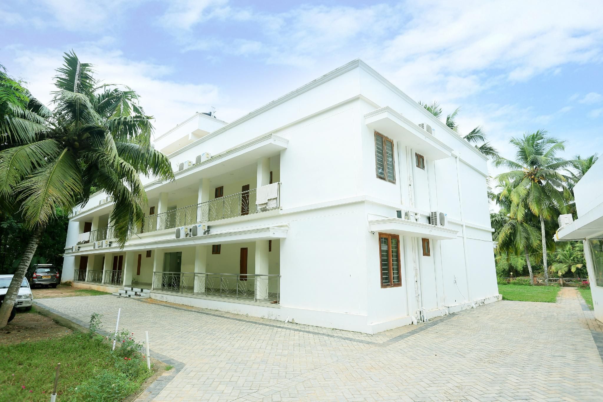 undefined OYO 22567 Travancore Island Resort 2
