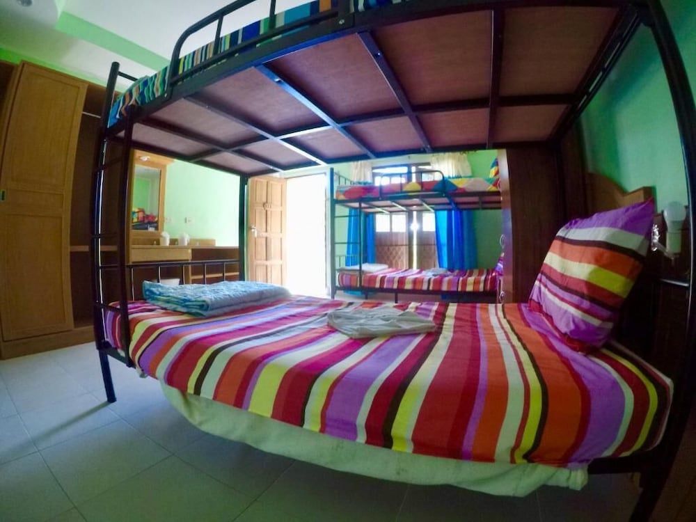 undefined Grand View 9