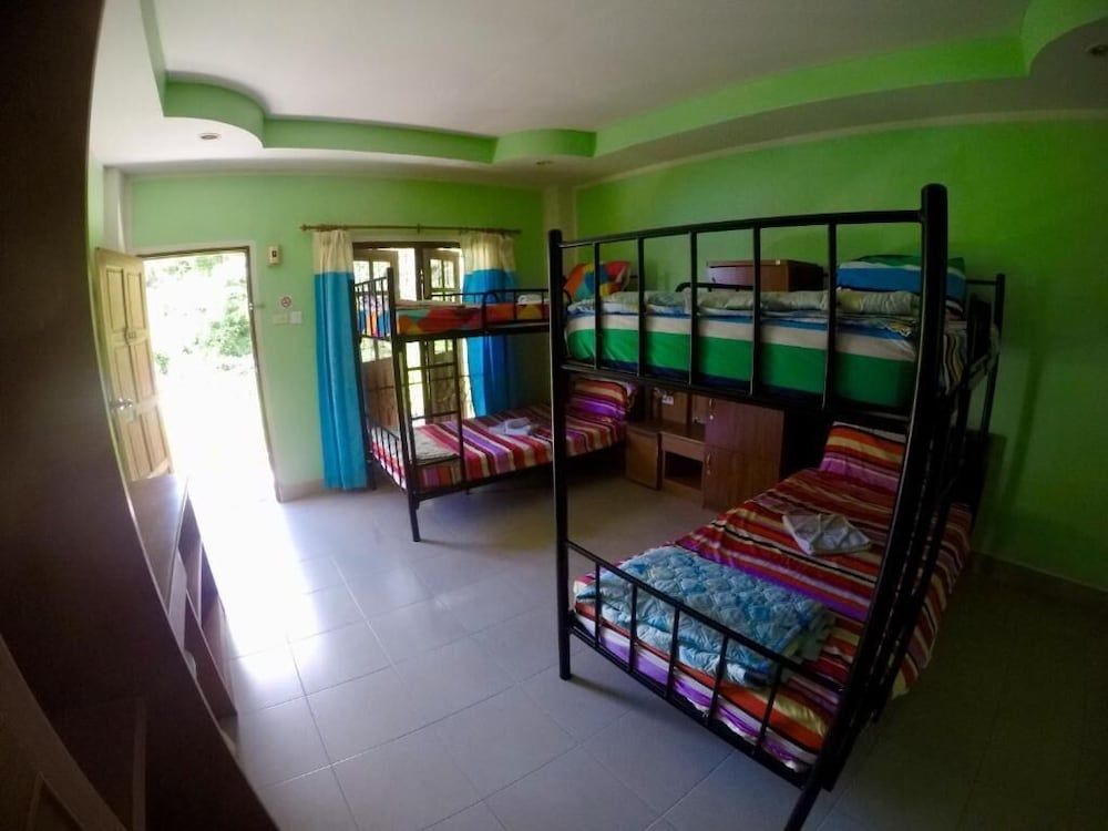 undefined Grand View 8