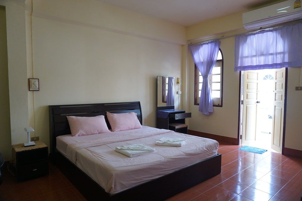 undefined Sonya Residence 7