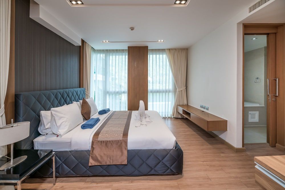 Privilege Residences by Lofty Luxury Apartment, 1 King Bed, Bay View 5