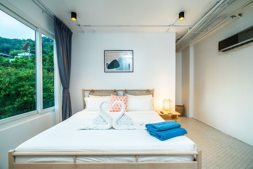 undefined Baycliff Residence by Lofty 9