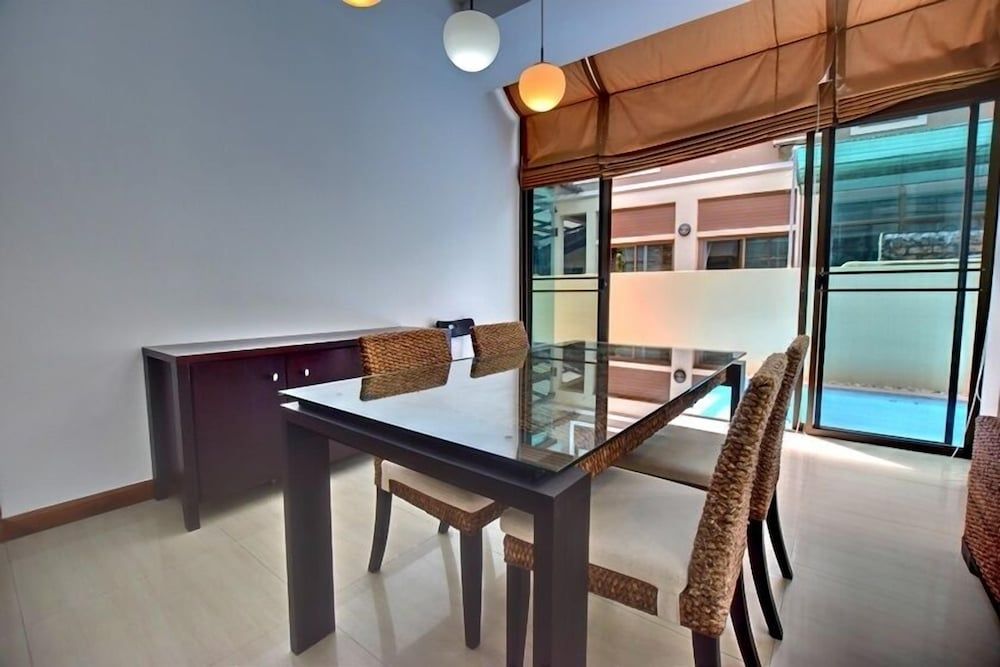 undefined Baan Aroonpat 3