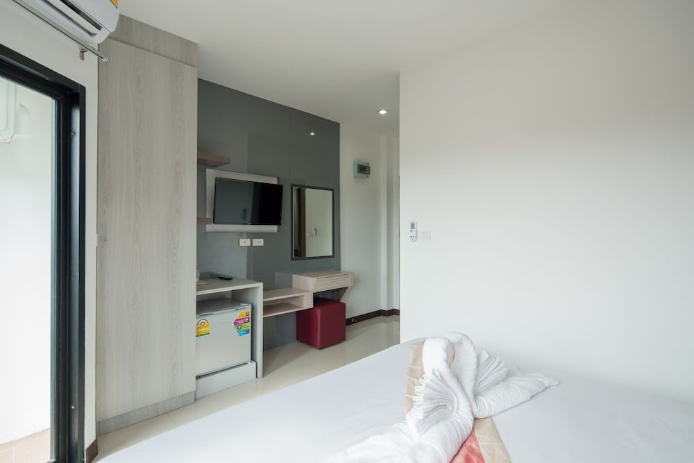 Baan Thai Beach Side Residence Standard Double Room 9