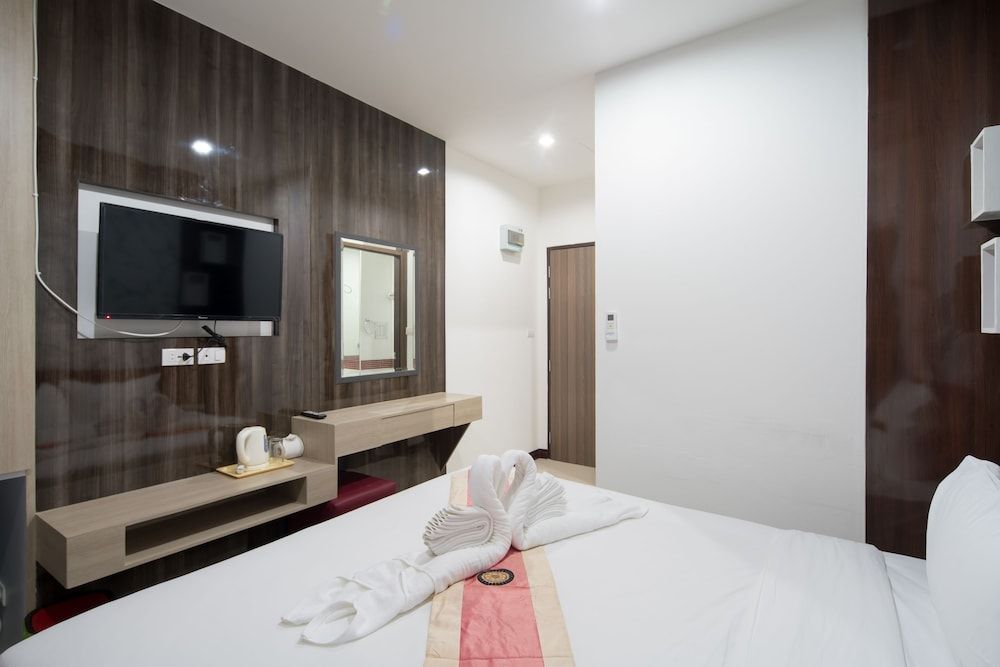 Baan Thai Beach Side Residence Standard Double Room 5