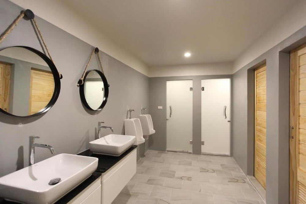 Lupta Hostel Economy Quadruple Room, Multiple Beds 6