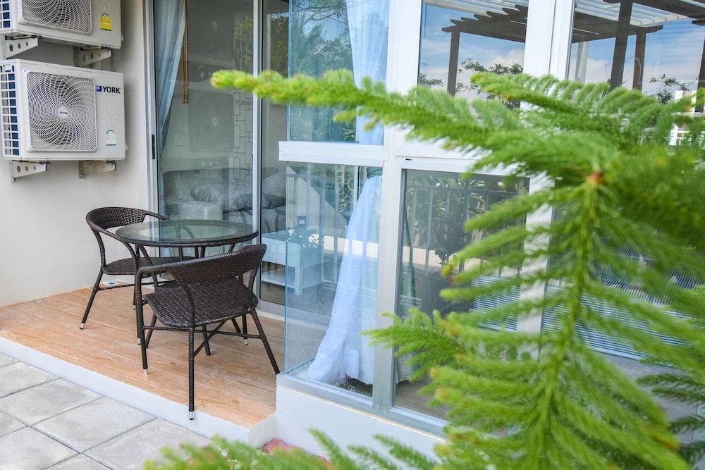 undefined The Aristo Seaview Hotel Patong