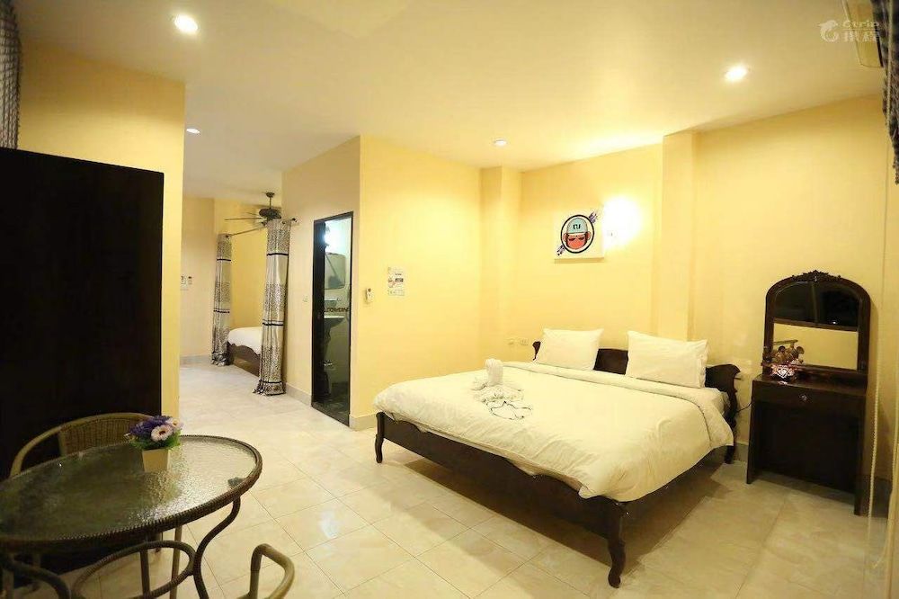 undefined Qhkl Hotel 7