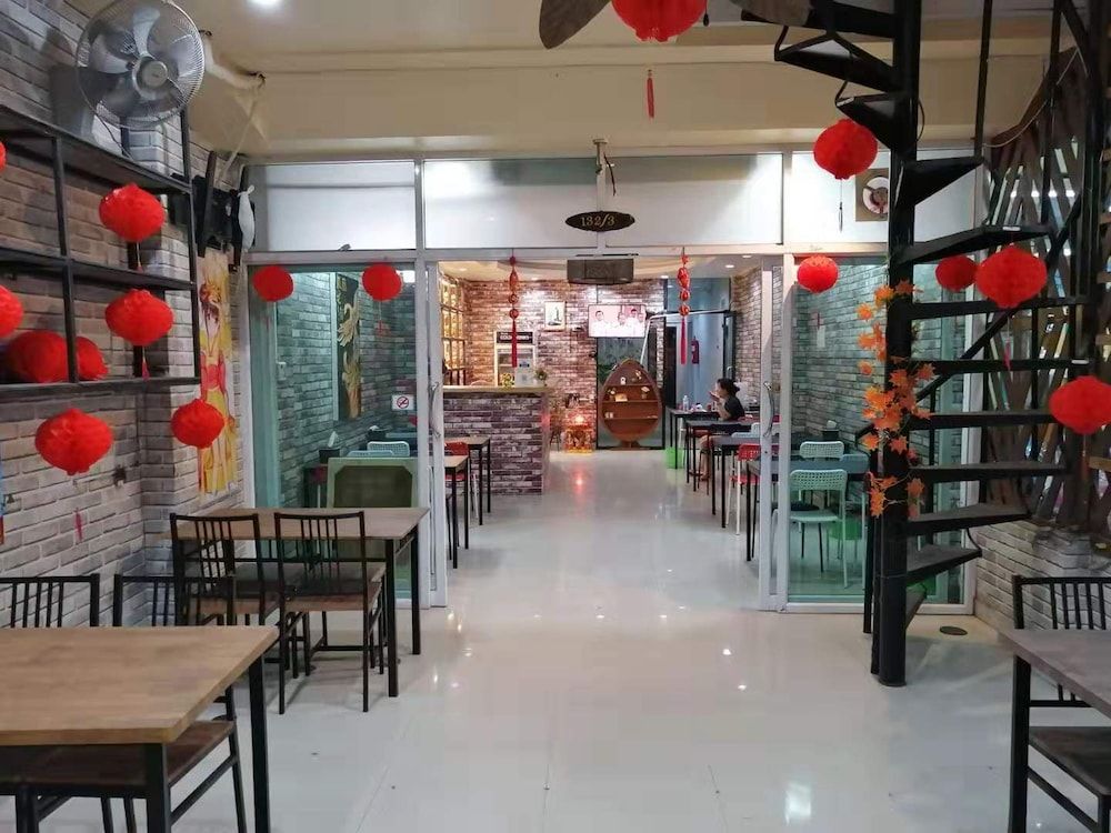 undefined Qhkl Hotel 3