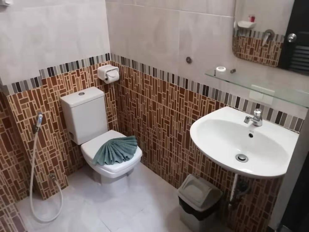 Qhkl Hotel Standard Double Room 10