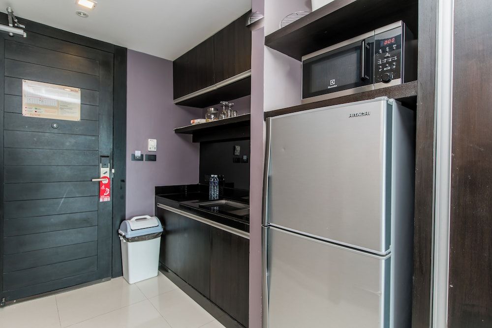 Suite Large Studio Apt With Hot Tub Bath In Front Pa Tong Beach Condo, 1 Bedroom, Accessible, Balcony 17