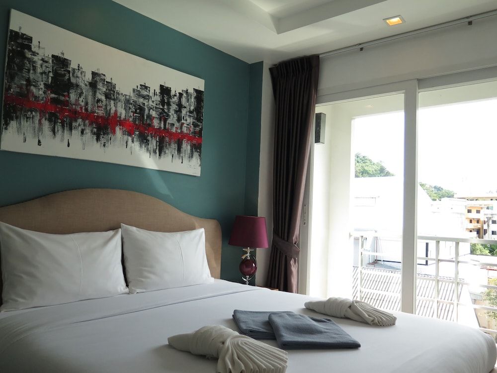 6 38 Top Floor 2 Brs 2baths 1km Walking To Beach Condo, 2 Bedrooms, Accessible, View 3