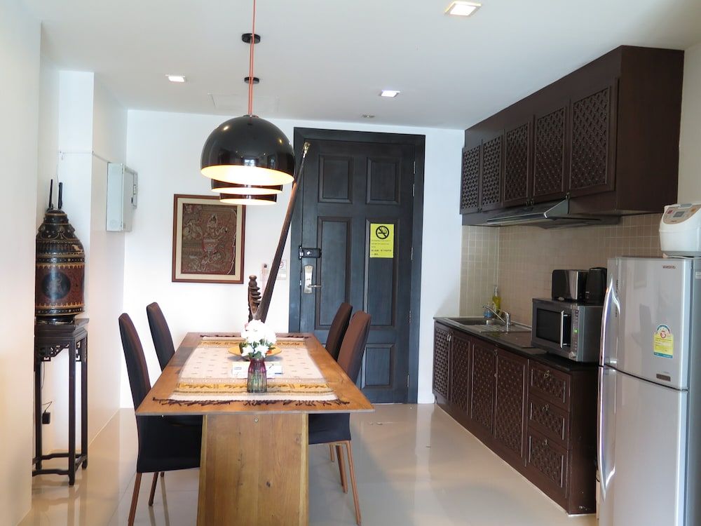 undefined 6 38 Top Floor 2 Brs 2baths 1km Walking To Beach 4