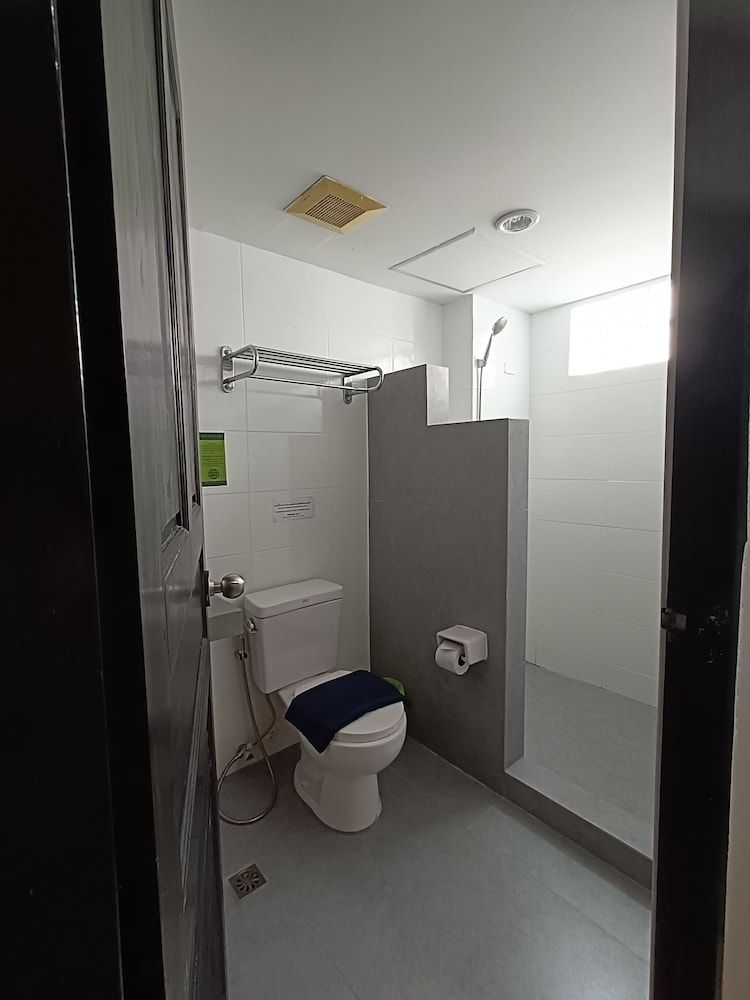 NOBLE HOUSE PATONG Standard Double Room 20