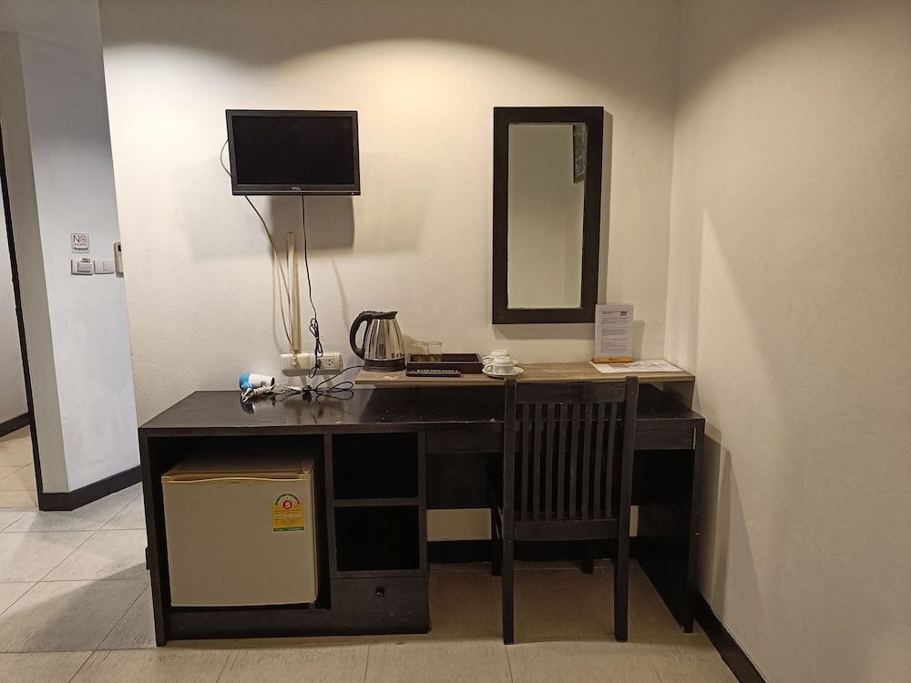 NOBLE HOUSE PATONG Standard Double Room 28