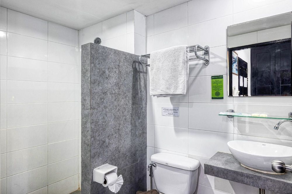 NOBLE HOUSE PATONG Standard Double Room 23