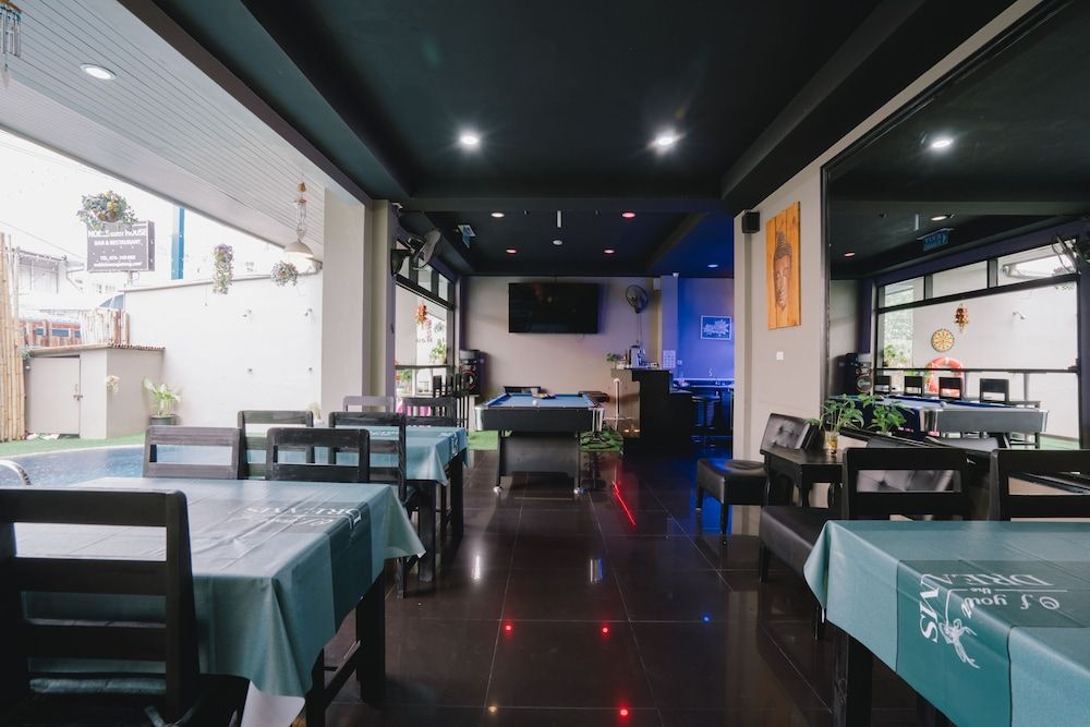 undefined NOBLE HOUSE PATONG 10