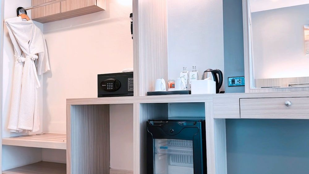 Clarian Hotel Beach Patong Superior Standard King Room Balcony 11