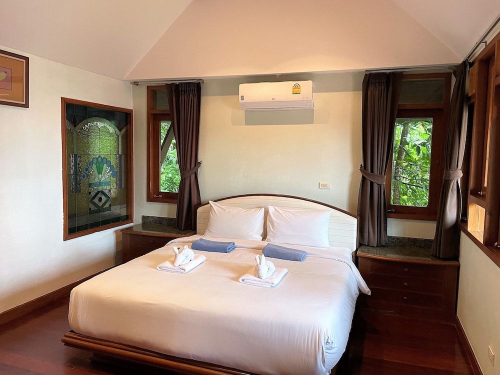 undefined Sea view private pool villa in Patong 6