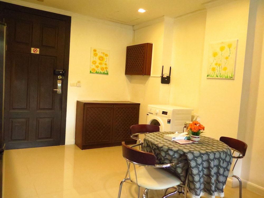 6 39 -2bedroom 2baths 1 km Walking to Patong Beach Condo, 2 Bedrooms, Accessible, Balcony 34