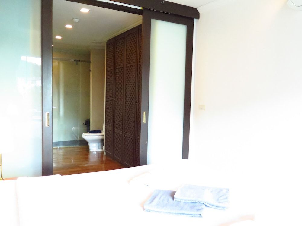 6 39 -2bedroom 2baths 1 km Walking to Patong Beach Condo, 2 Bedrooms, Accessible, Balcony 15