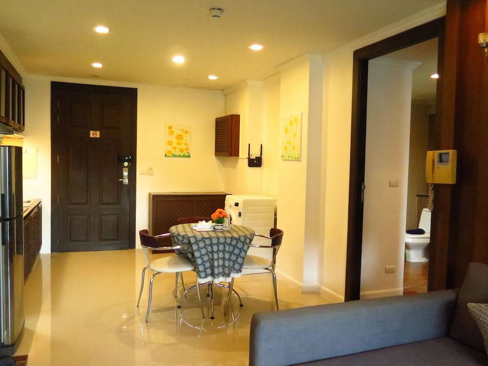 6 39 -2bedroom 2baths 1 km Walking to Patong Beach Condo, 2 Bedrooms, Accessible, Balcony 33