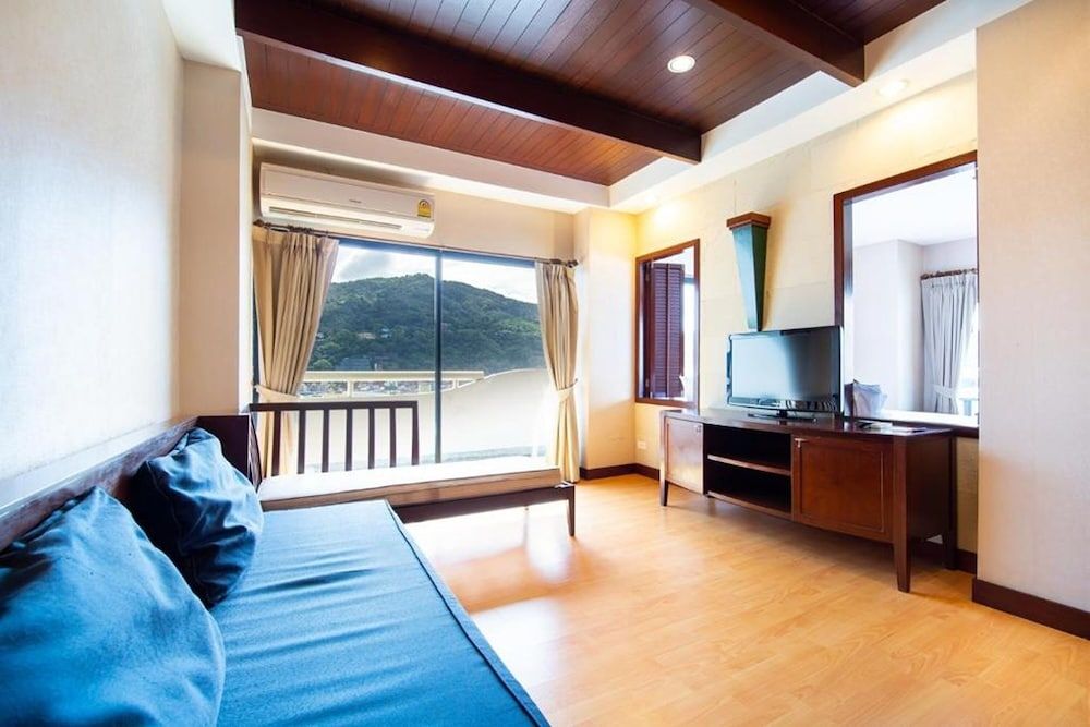 Patong Tower Beach Apartment By Seesea City Apartment, City View 4