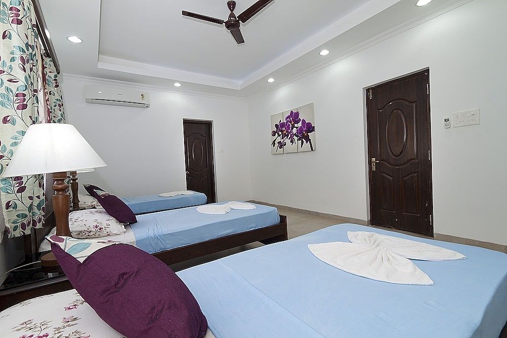 Villa Calangute Phase 5-7BHK Exclusive Villa, 6 Bedrooms, Private Pool, Beachside 3