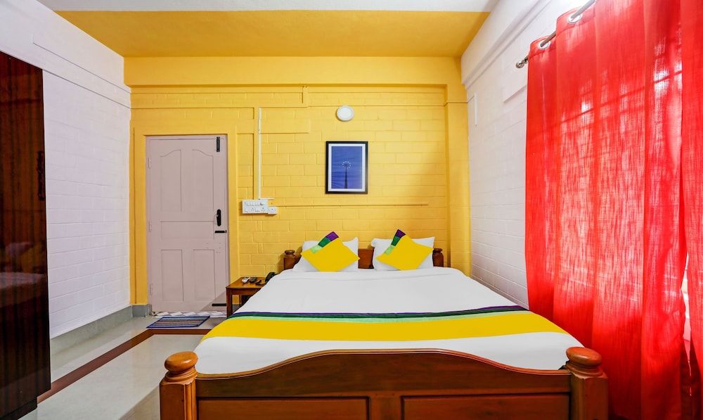 undefined Itsy By Treebo - Iha Comforts With Mountain View 10