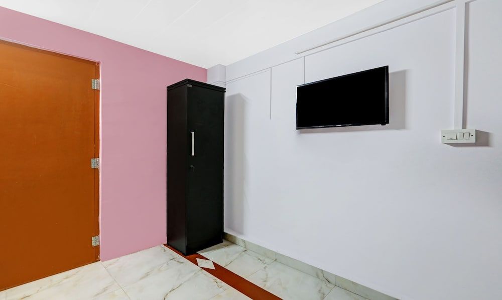 Itsy By Treebo - Iha Comforts With Mountain View Deluxe Double Room 6