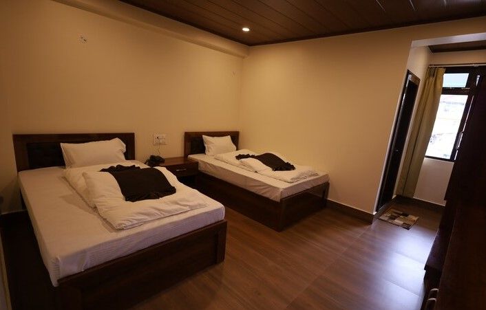 Sikkim Sarovar Hotel Deluxe Room 3