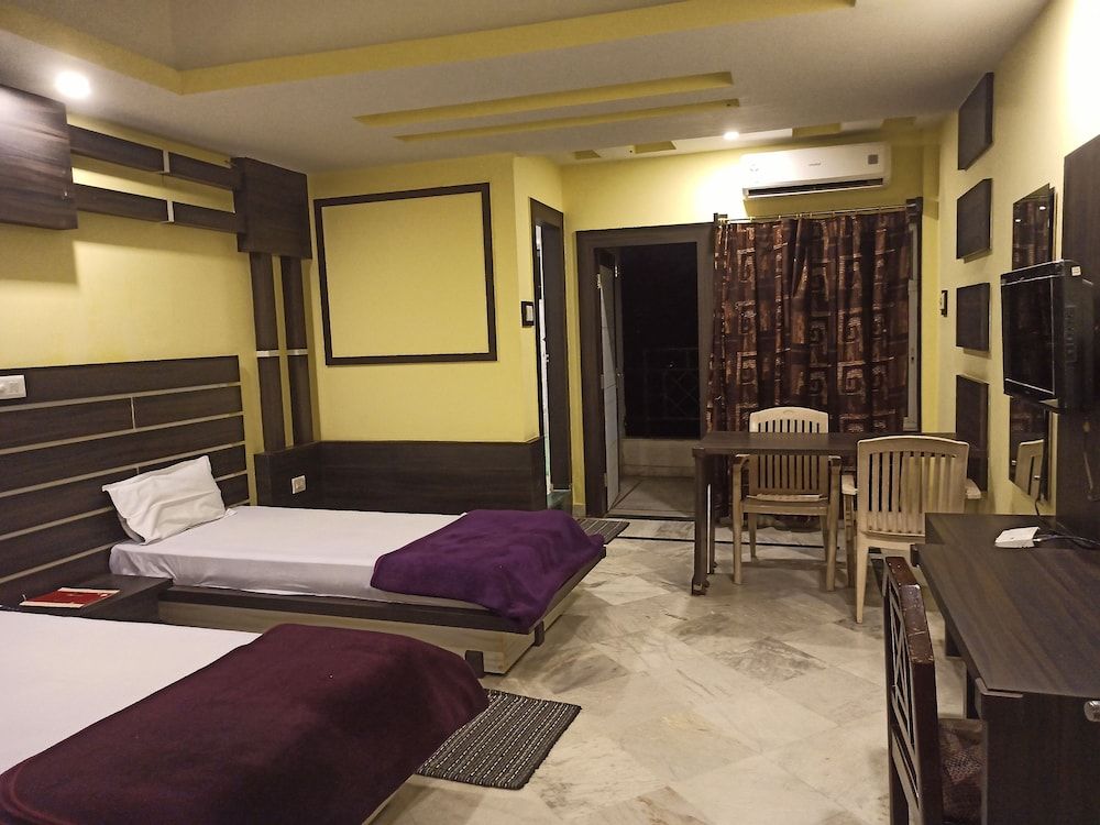 undefined Hotel Centre Point 7