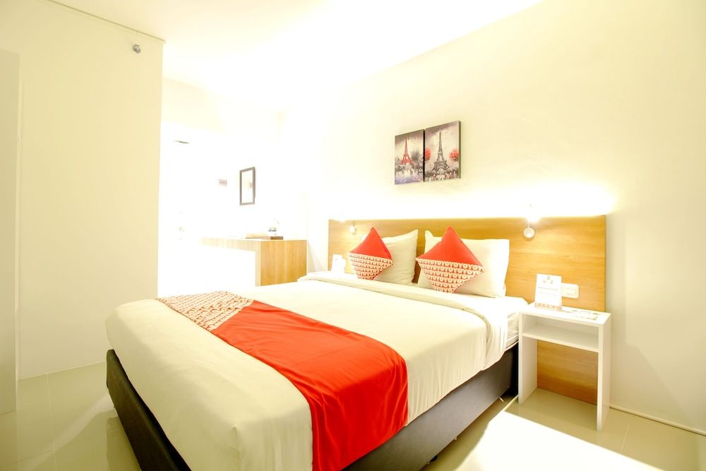 OYO Flagship 1260 Sentraland Karawang