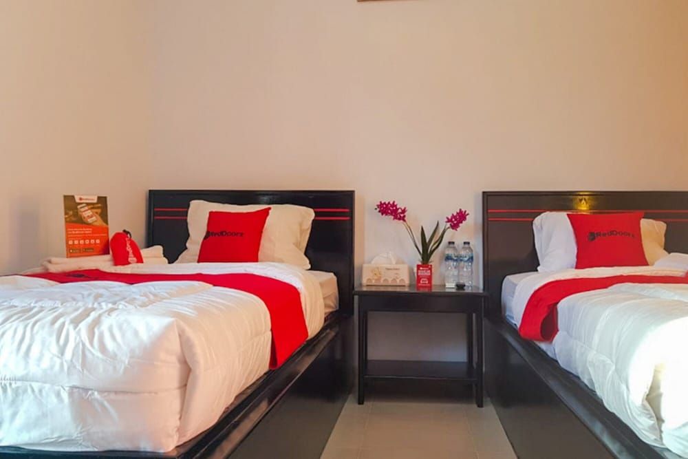 Twin Room (Reddoorz)