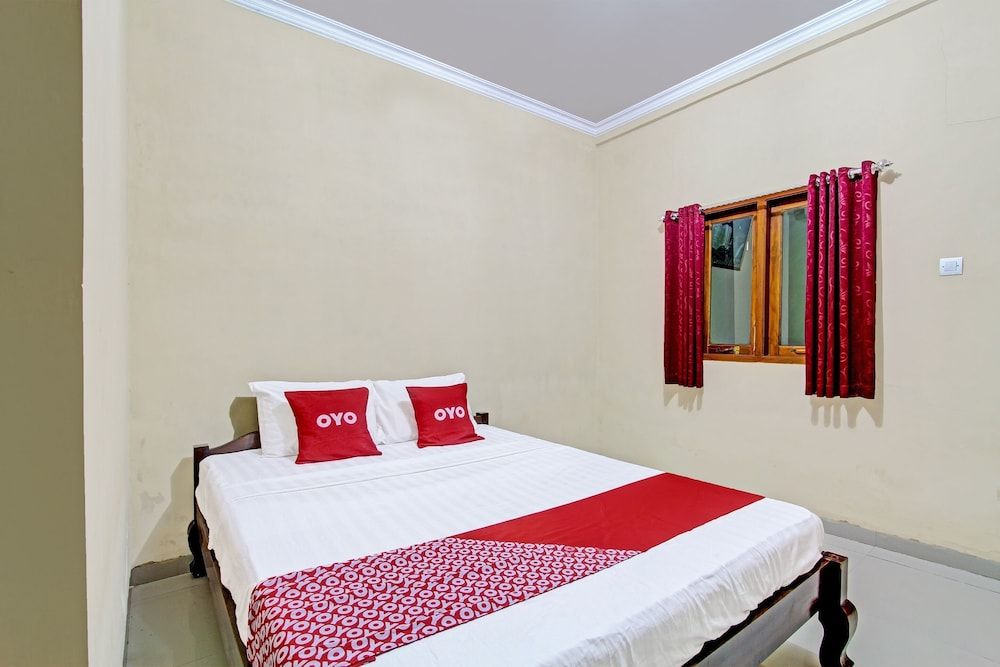 OYO 91353 Hotel Surya Andesa