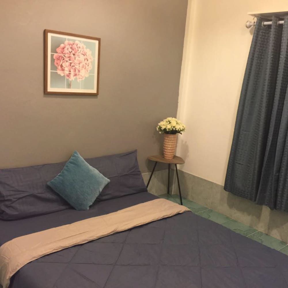 Honeymoon Suite