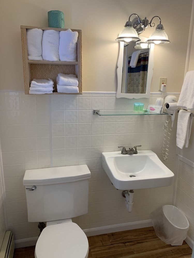 Carroll Motel & Cottages Standard Room, 2 Double Beds (Motel Room 22) 2