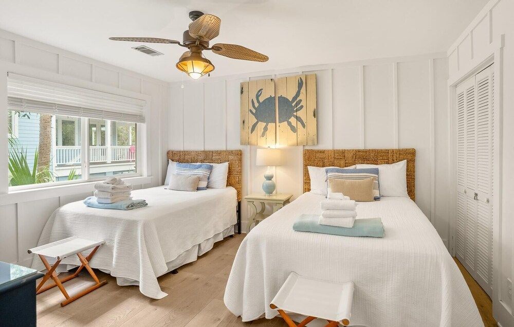 House, Multiple Beds, Kitchen, Partial Ocean View