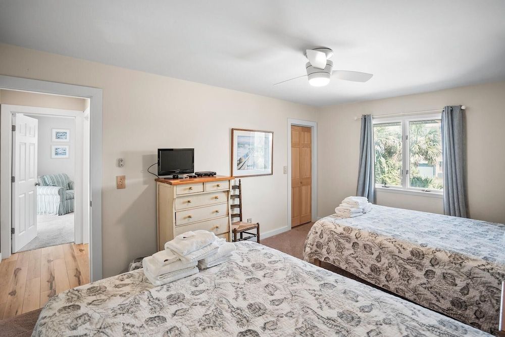 House, Multiple Beds, Kitchen, Ocean View