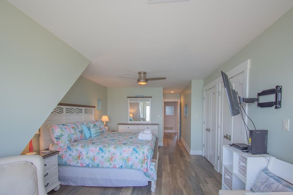 Condo, Multiple Beds, Balcony, Beach View
