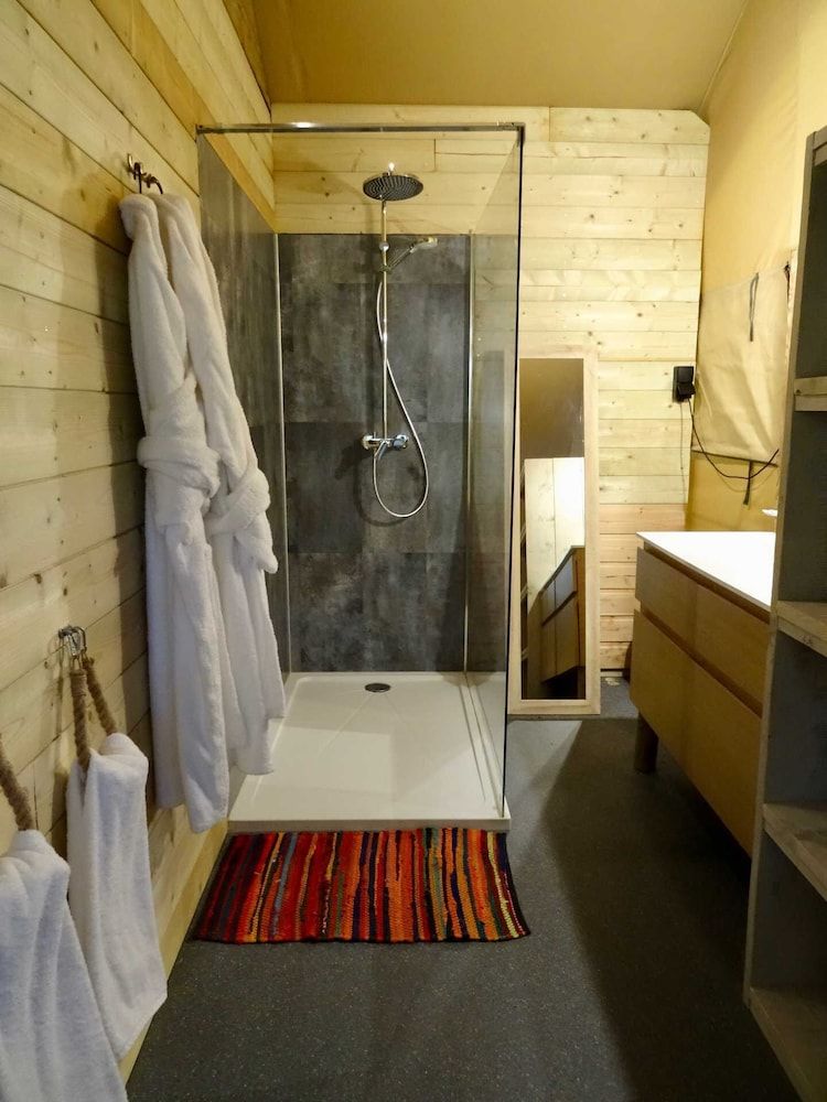 Luxury Tent, 1 Queen Bed (Hathi eco-lodge)