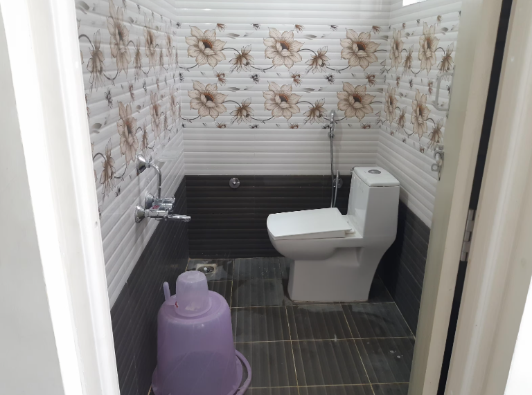 Deluxe Double or Twin AC Room