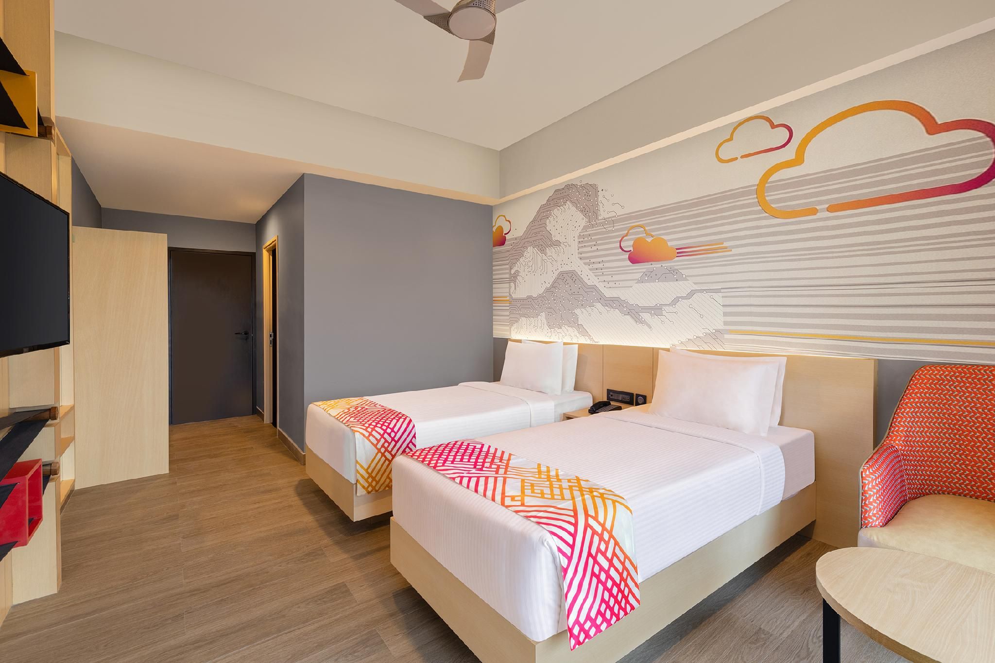 Ginger Bharuch D-Luxe Twin Room 3