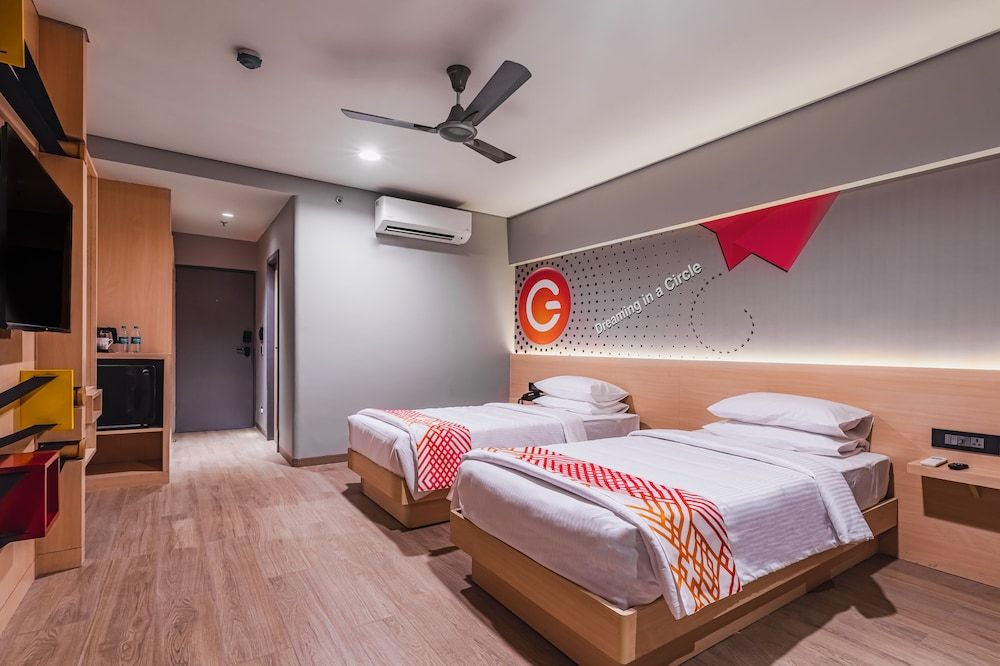 Ginger Bharuch D-Luxe Twin Room