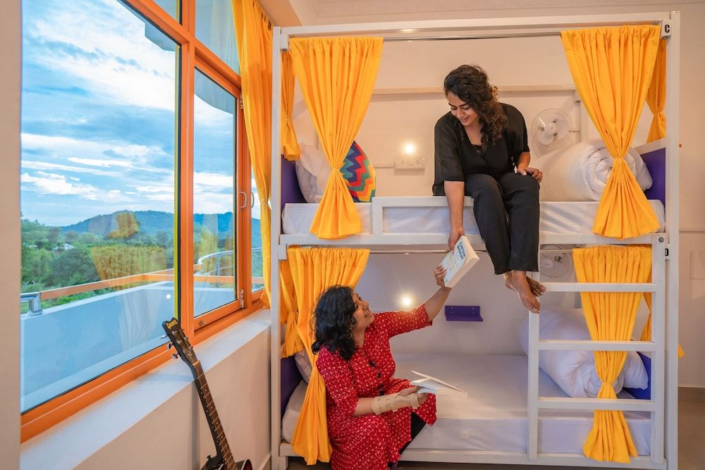 goSTOPS Bir Landing Site - Hostel Bed In 6 Bed Mixed Dormitory Room With Ensuite Bathroom 6