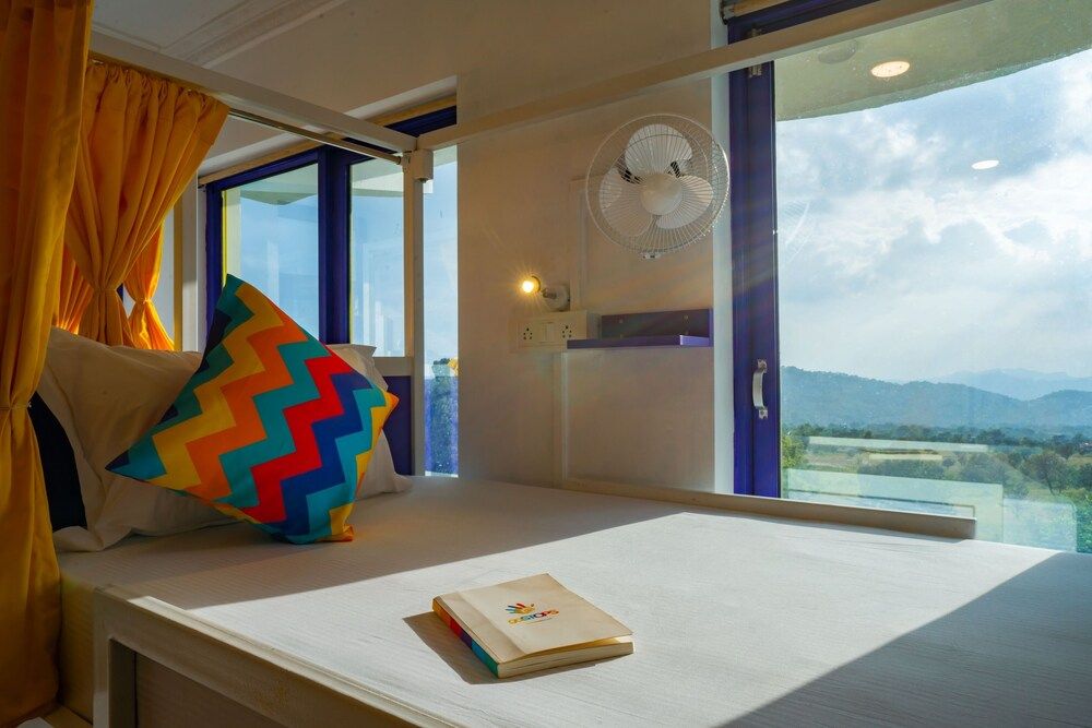 goSTOPS Bir Landing Site - Hostel Bed In 6 Bed Mixed Dormitory Room With Ensuite Bathroom 28