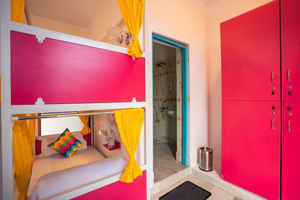 goSTOPS Bir Landing Site - Hostel Bed In 6 Bed Mixed Dormitory Room With Ensuite Bathroom 34