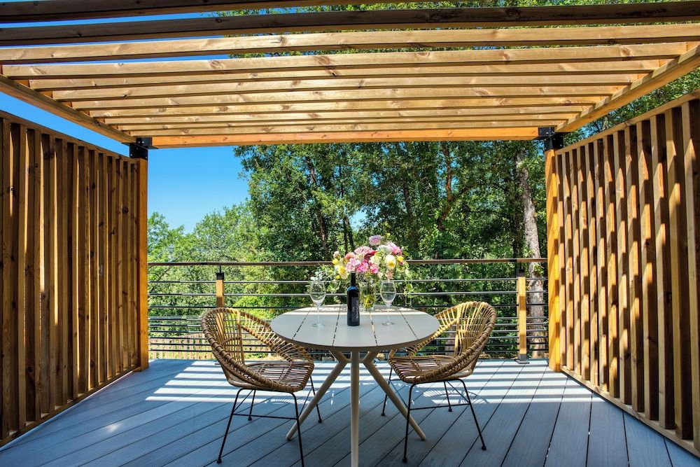 Comfort Duplex, Balcony, Garden View