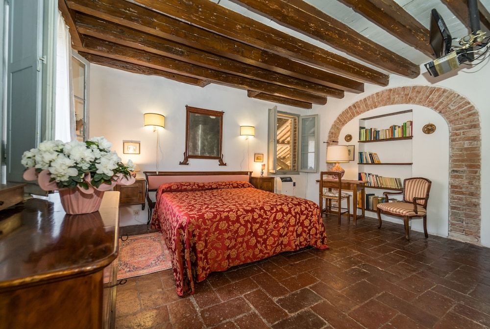 Traditional Room