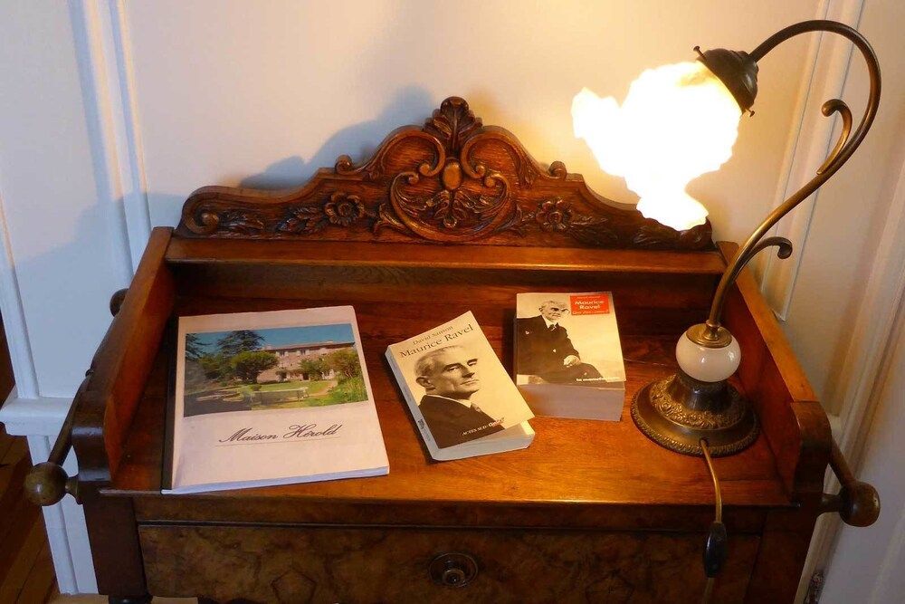 Double Room, Hill View (Maurice Ravel)